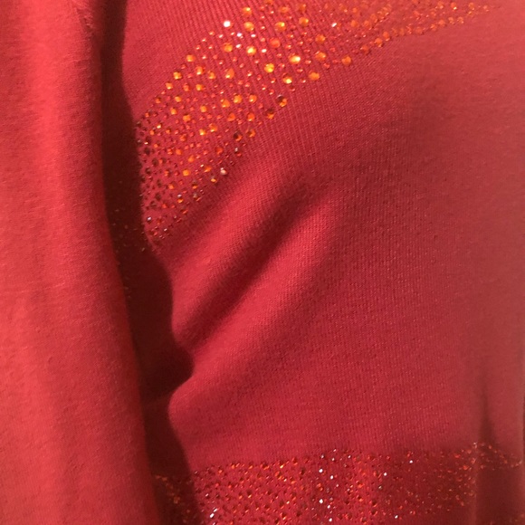 New Woman’s Lavena Red Sweater w/ Sparkles NWT!! - Picture 7 of 14